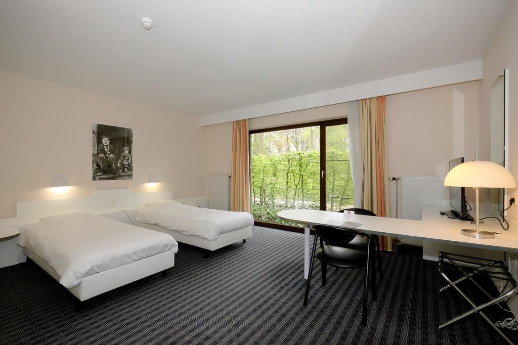 Priorij Corsendonk Hotel Oud-Turnhout Kültér fotó
